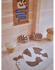 Sally Snail On The Way Wall Rug