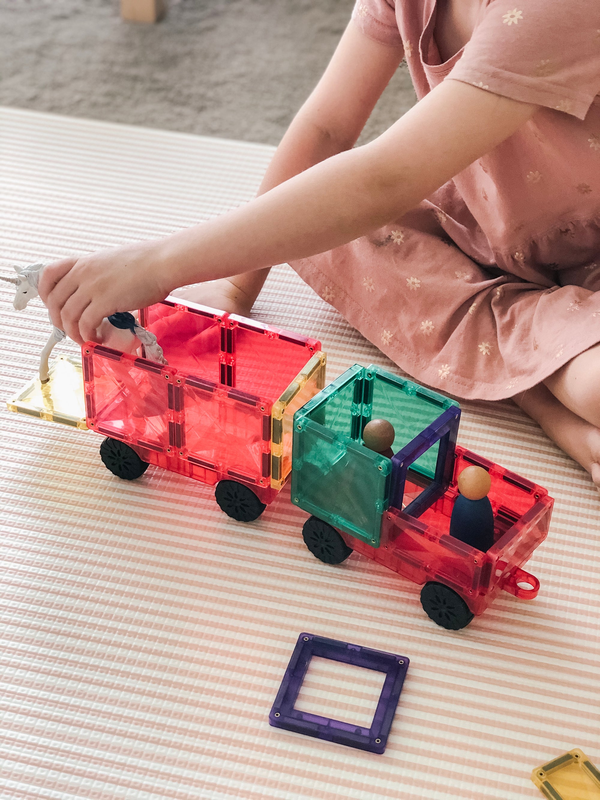 Rainbow Motion Pack 24 pc