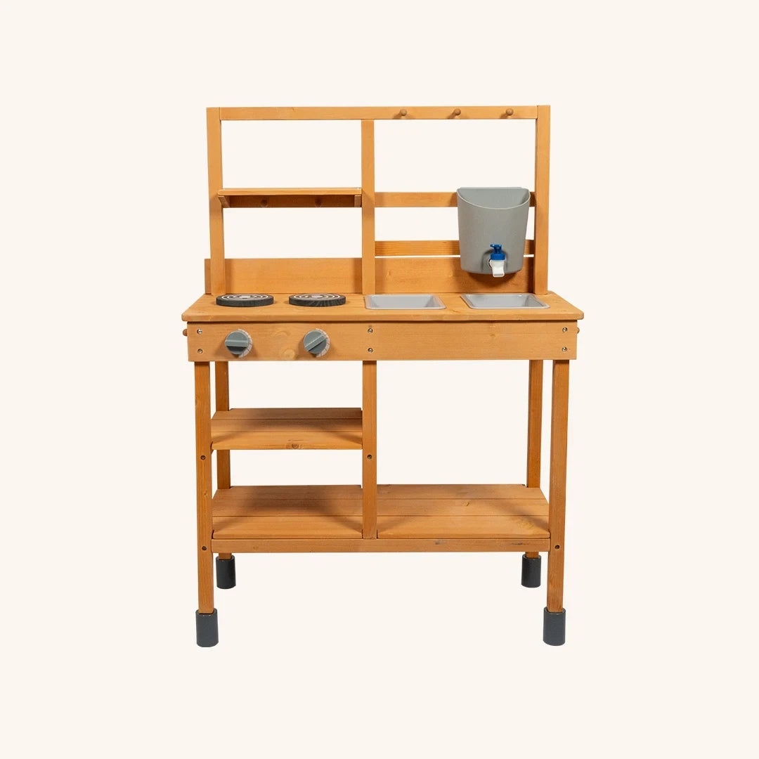 Play kitchen for outside