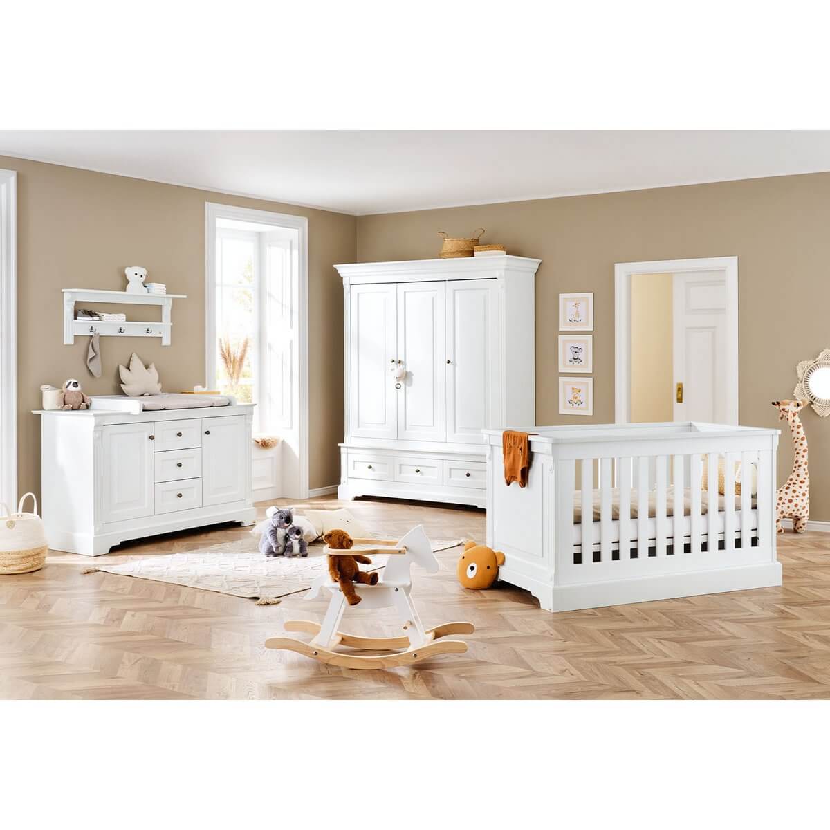 Nursery &#39;Emilia&#39; Set